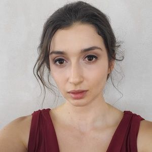 Meet your Posher, Raluca